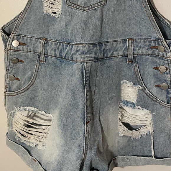 Superdown Megan Distressed Short Overalls - Picture 5 of 7